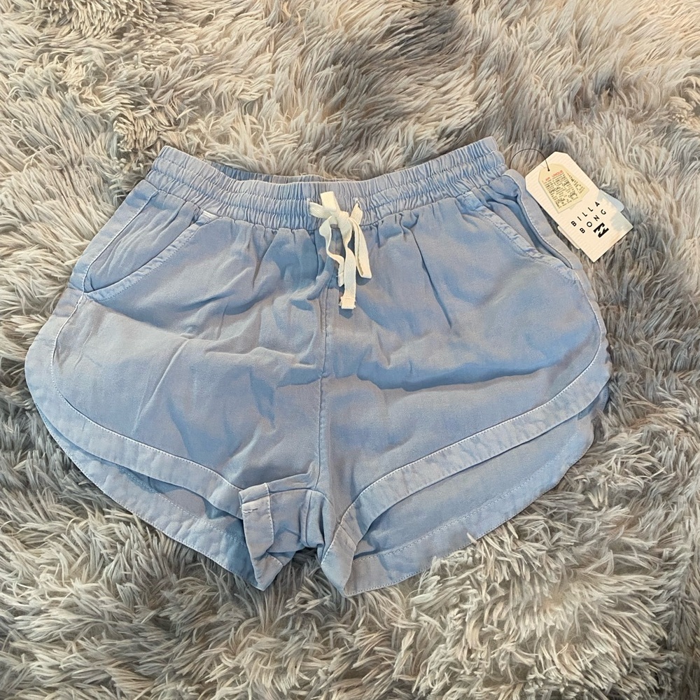 Billabong Light Blue Shorts with Cream Tie